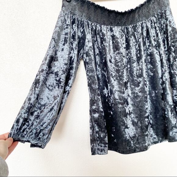 Lucky Brand Velvet Off the Shoulder Top Cool Grey Size Medium - Picture 4 of 8